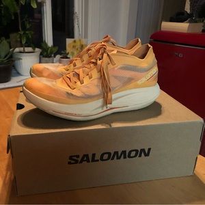 Salomon phantasm women running shoes size US 6,5